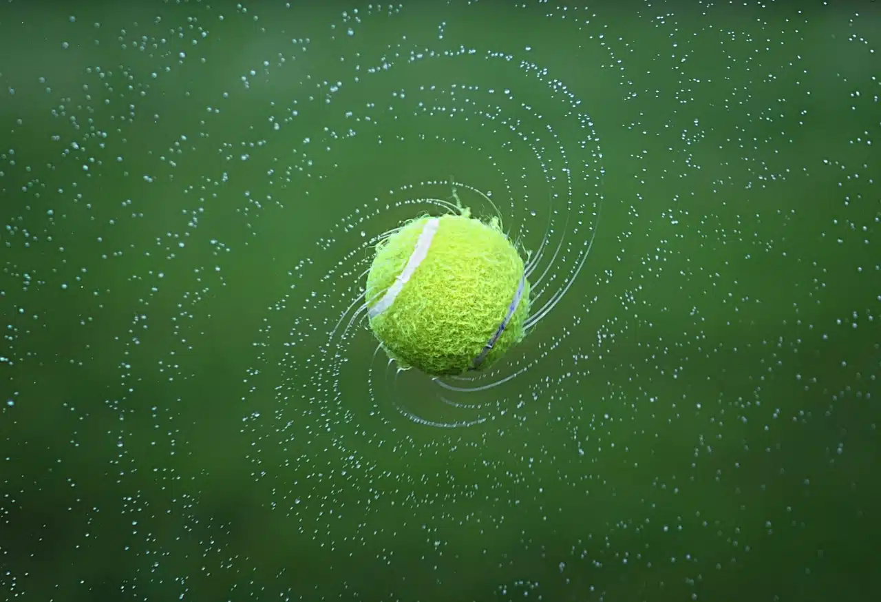 How Does The Weather and Climate Affect Tennis? TopspinPro